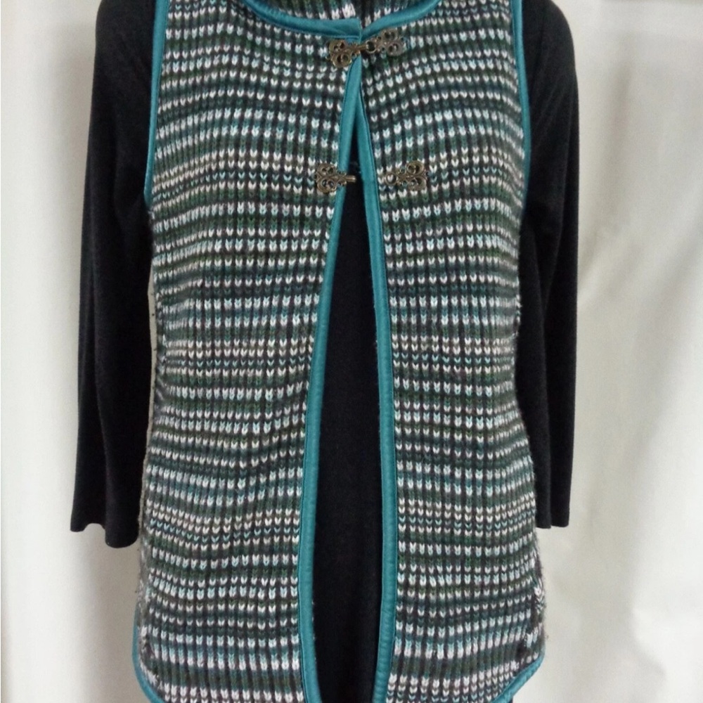 SHARON YOUNG Teal and Black Women's Sweater Vest XS